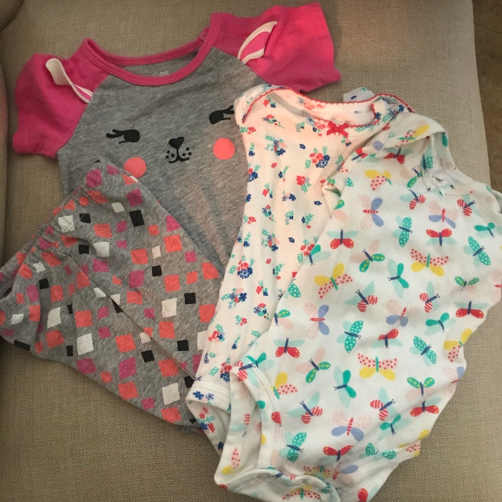 Okie Dokie outfit & Carter Onesies - Picture 2 of 5